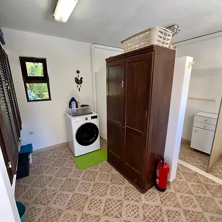 Ferienhaus Green Paradise 2room Pool/garden/grill/park
