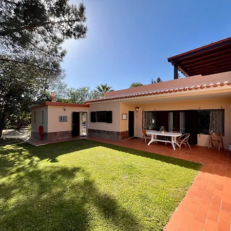 Ferienhaus Green Paradise 2room Pool/garden/grill/park
