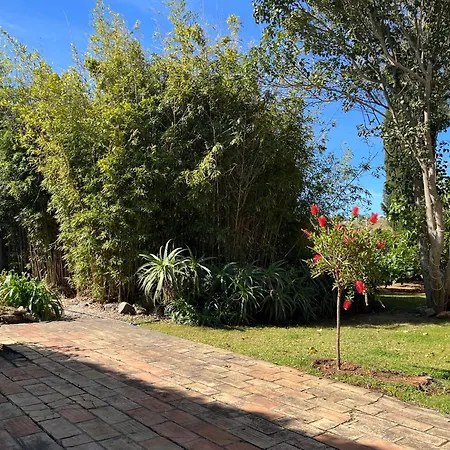 Ferienhaus Green Paradise 2room Pool/garden/grill/park *